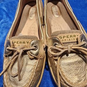 Boat shoes